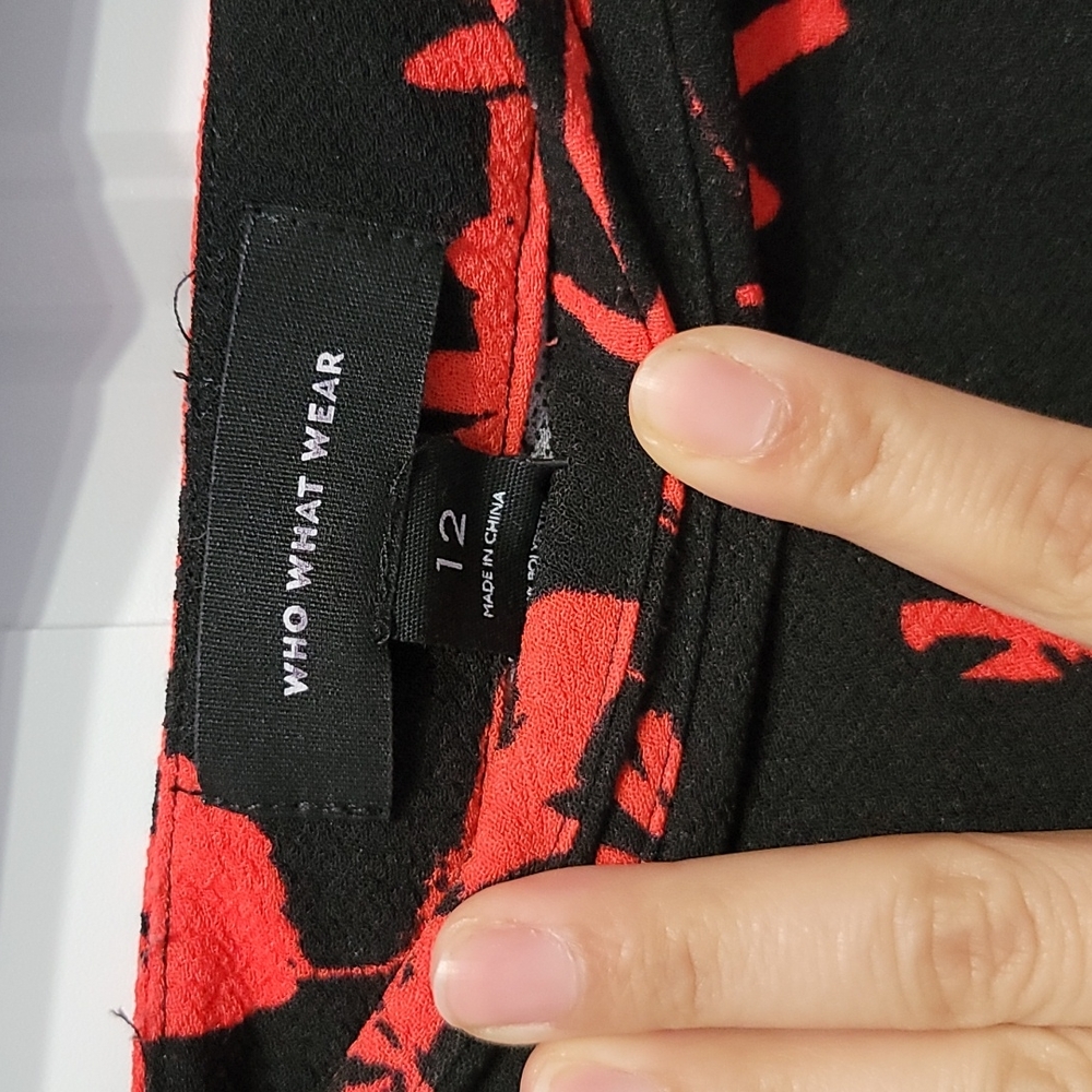 Skirt - Picture 3 of 3